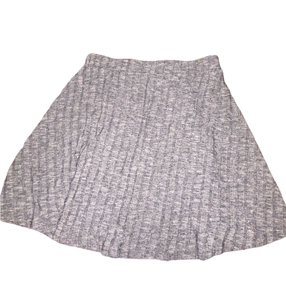 Cute flowy skirt from Full tilt size s